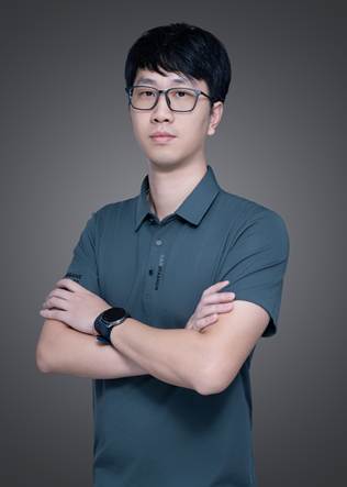 罗洪添证件照-黑底